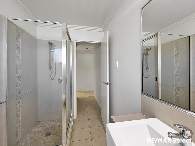 Photo - 1/6 Whitehaven Drive, Blacks Beach QLD 4740 - Image 4