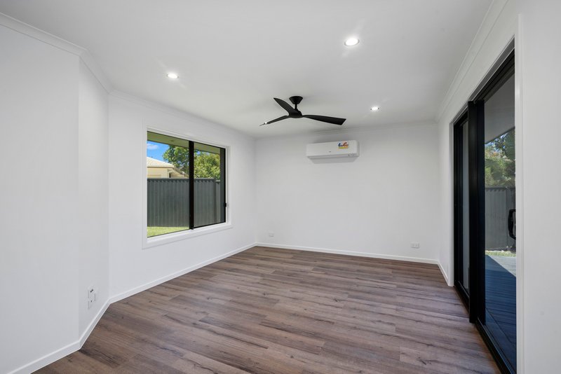 Photo - 1/6 Whitehead Drive, Burleigh Waters QLD 4220 - Image 2