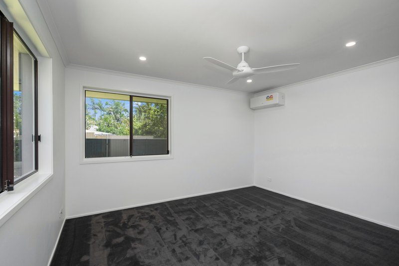 Photo - 1/6 Whitehead Drive, Burleigh Waters QLD 4220 - Image 6