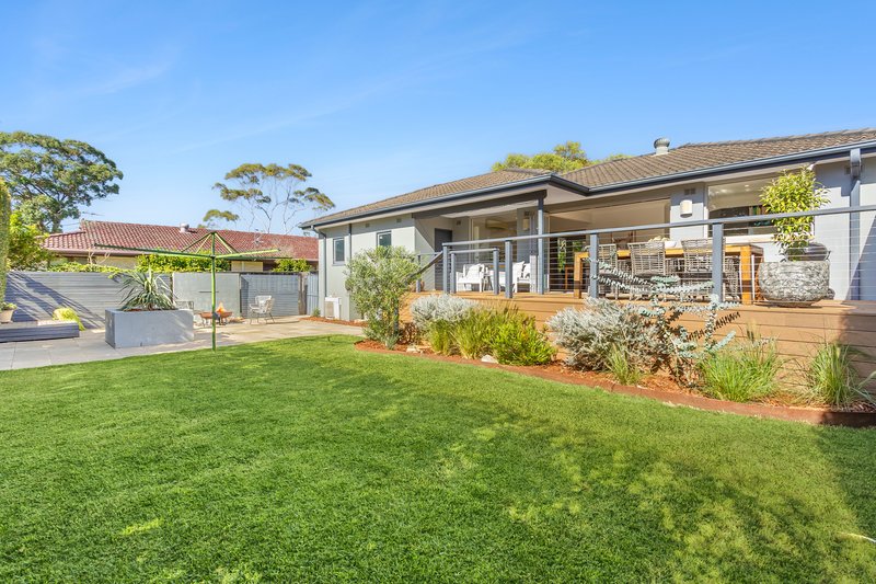 Photo - 16 Wilde Avenue, Killarney Heights NSW 2087 - Image 1