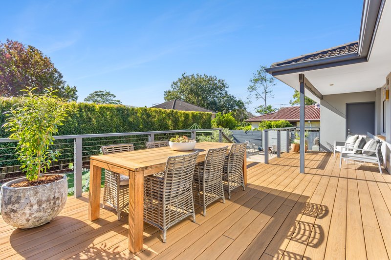 Photo - 16 Wilde Avenue, Killarney Heights NSW 2087 - Image 2