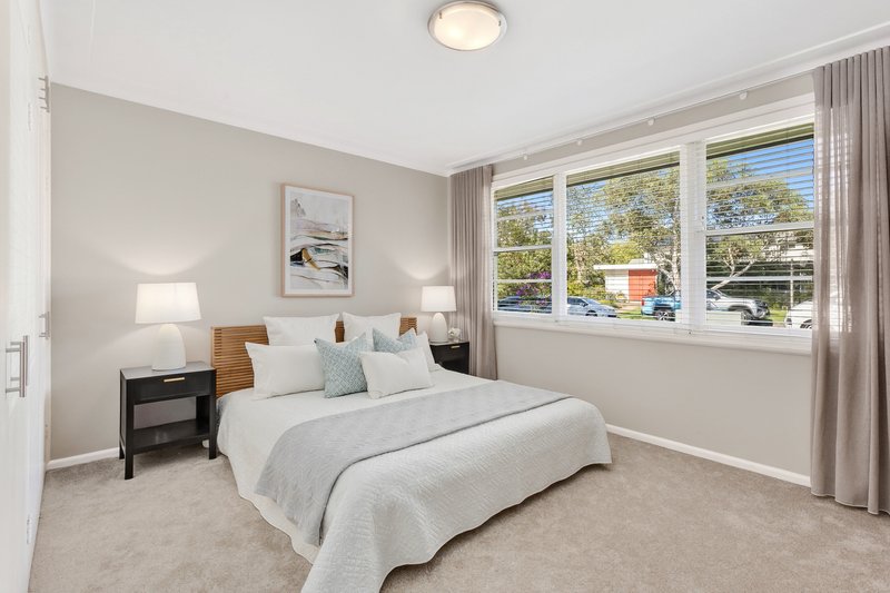 Photo - 16 Wilde Avenue, Killarney Heights NSW 2087 - Image 9