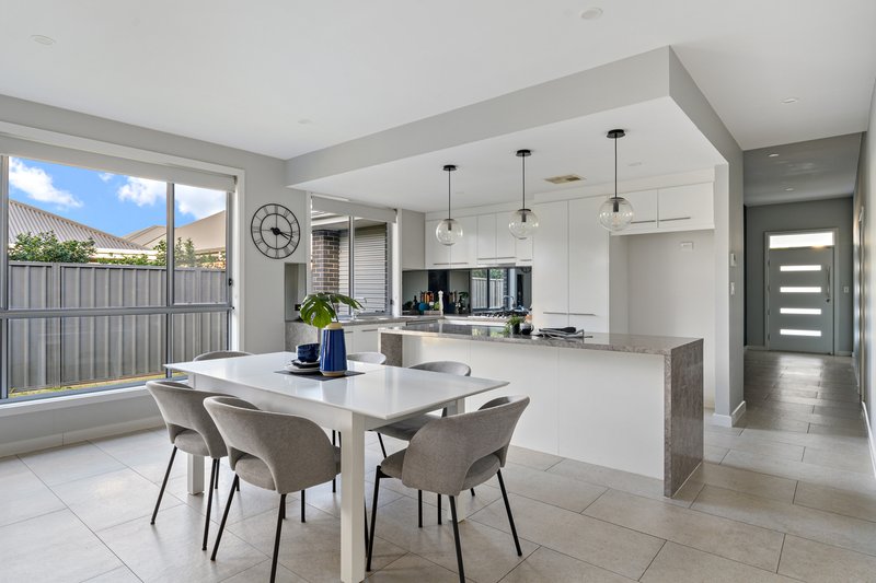Photo - 16 Wildwood Street, Paralowie SA 5108 - Image 10