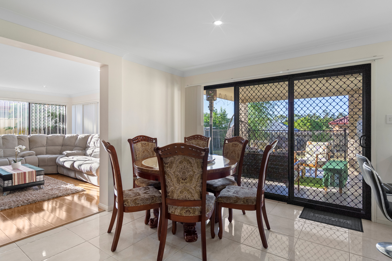 16 William Close, Doolandella QLD 4077 - Image 7