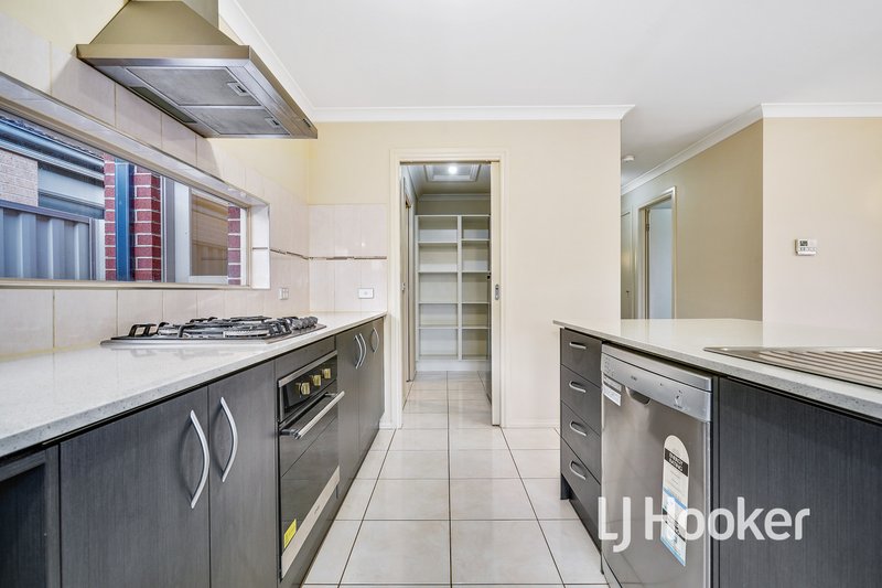 Photo - 16 Willowtree Drive, Pakenham VIC 3810 - Image 4