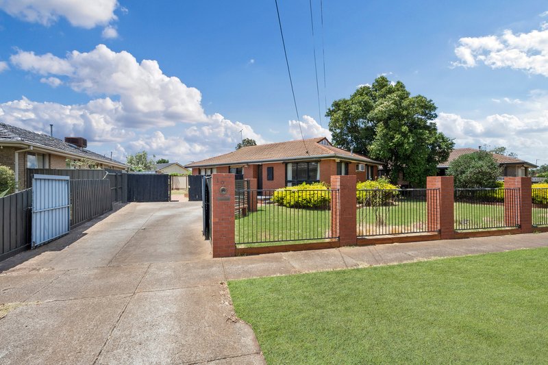 16 Wills Road, Melton South VIC 3338