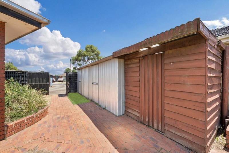 Photo - 16 Wills Road, Melton South VIC 3338 - Image 9