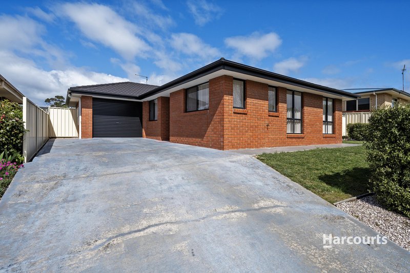 Photo - 16 Wingrove Gardens, Shorewell Park TAS 7320 - Image