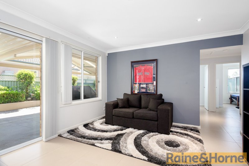 Photo - 16 Wittama Drive, Glenmore Park NSW 2745 - Image 4