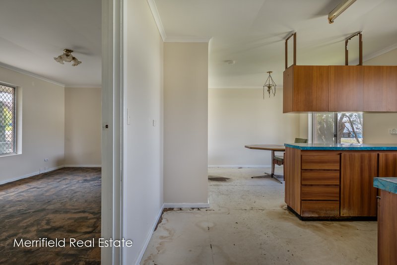 Photo - 16 Wolfe Road, Gledhow WA 6330 - Image 9