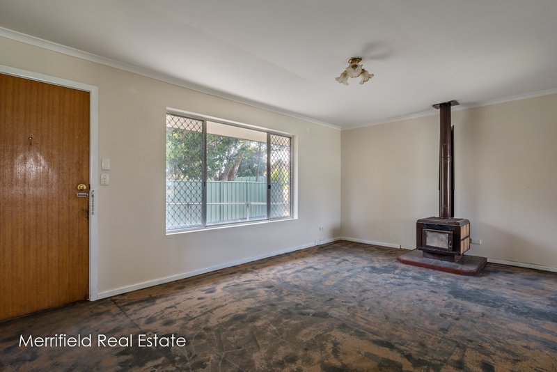 Photo - 16 Wolfe Road, Gledhow WA 6330 - Image 11