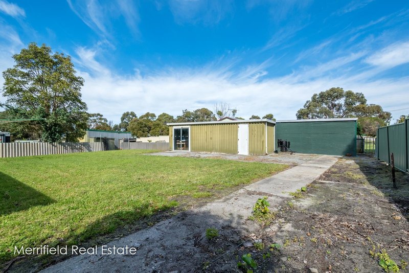 Photo - 16 Wolfe Road, Gledhow WA 6330 - Image 18