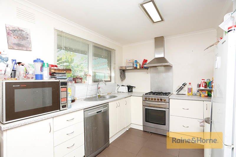 Photo - 16 Wolfe Road, Melton VIC 3337 - Image 2