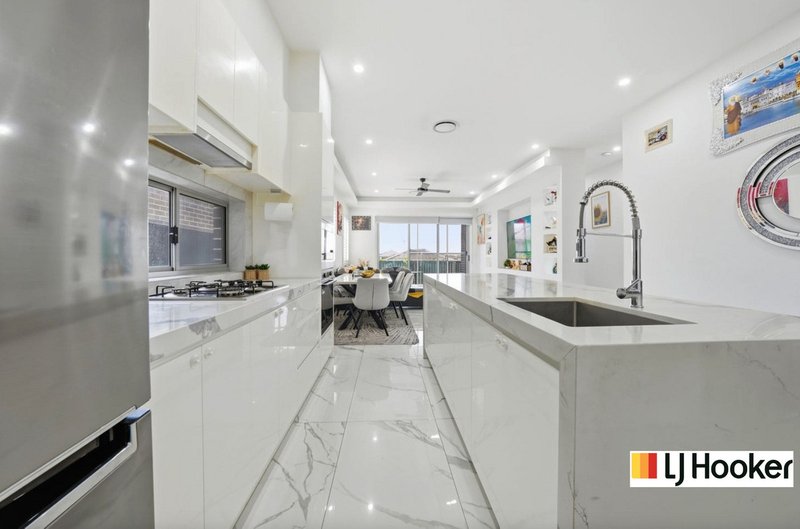 Photo - 16 Womerah Street (Grantham Farm) , Riverstone NSW 2765 - Image 4