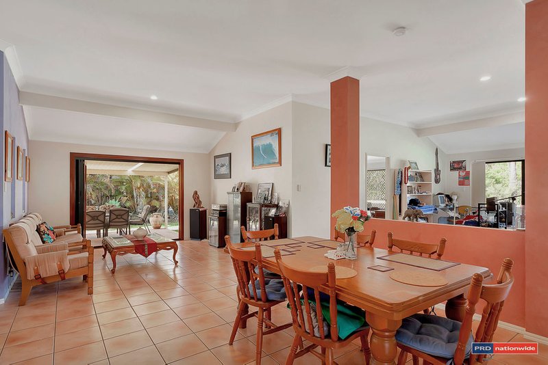 Photo - 16 Wonga Street, Burleigh Heads QLD 4220 - Image 4