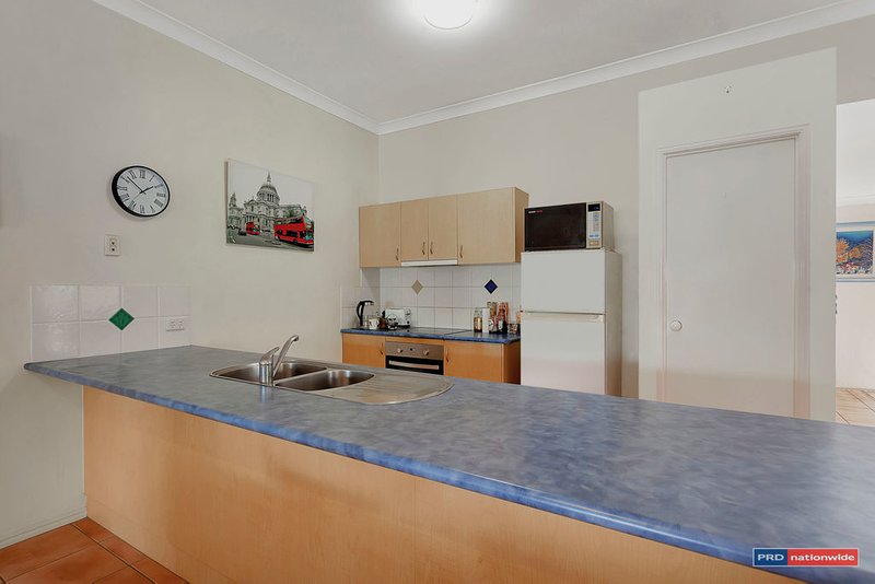 Photo - 16 Wonga Street, Burleigh Heads QLD 4220 - Image 5