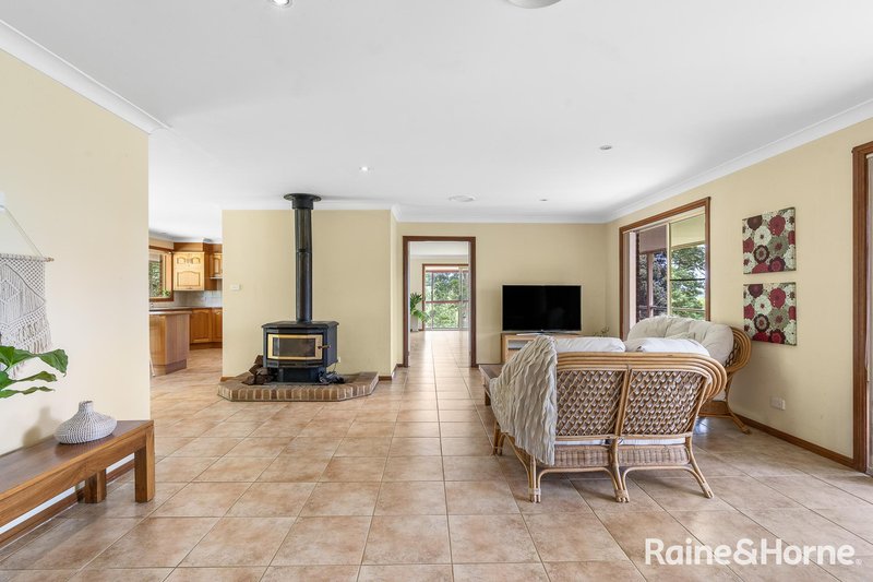 Photo - 16 Woodgrove Drive, Ulladulla NSW 2539 - Image 6