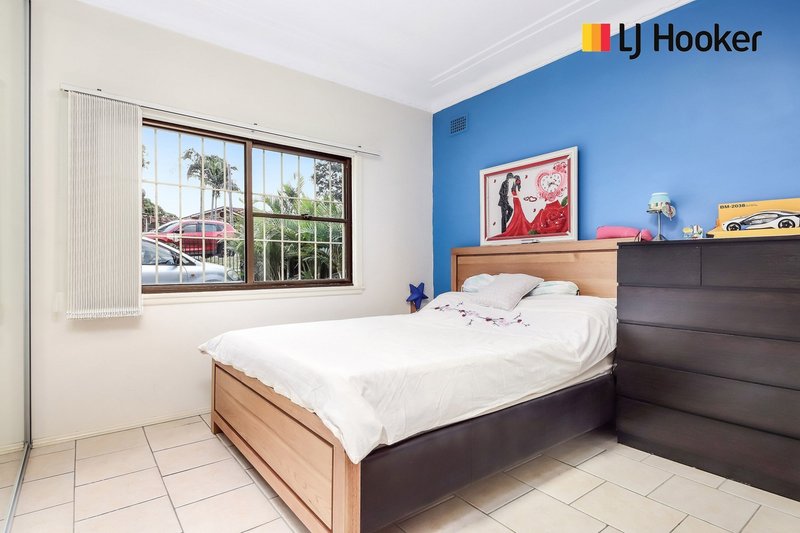 Photo - 16 Woods Avenue, Cabramatta NSW 2166 - Image 5