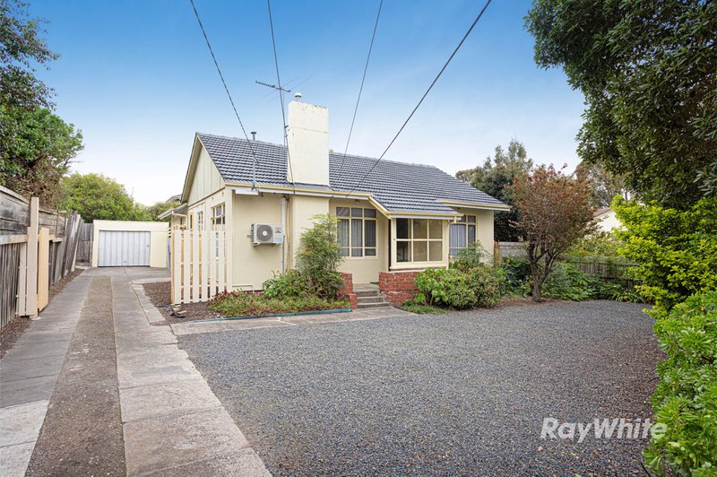 Photo - 16 Woonah Street, Chadstone VIC 3148 - Image 1