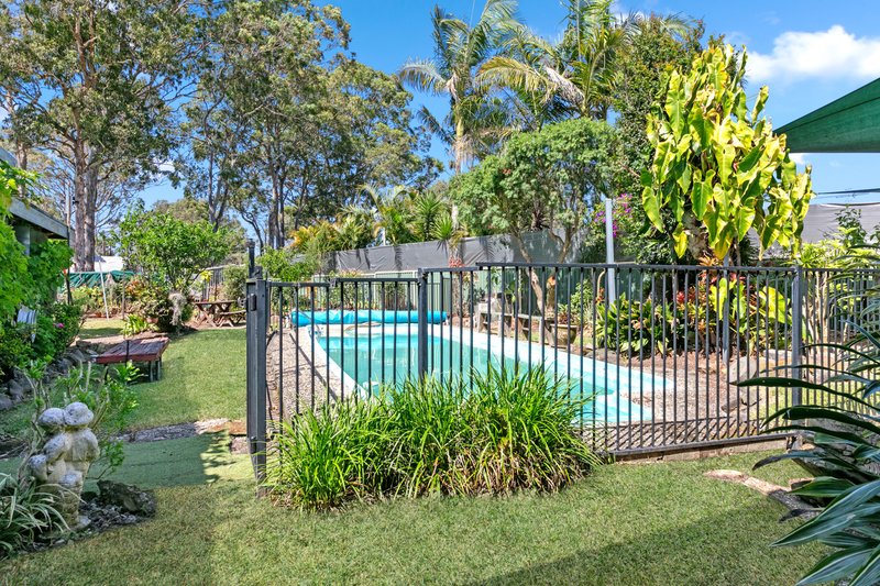 Photo - 16 Wyreema Avenue, Charmhaven NSW 2263 - Image 12