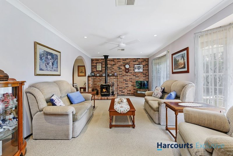 Photo - 16 Yale Close, North Rocks NSW 2151 - Image 2