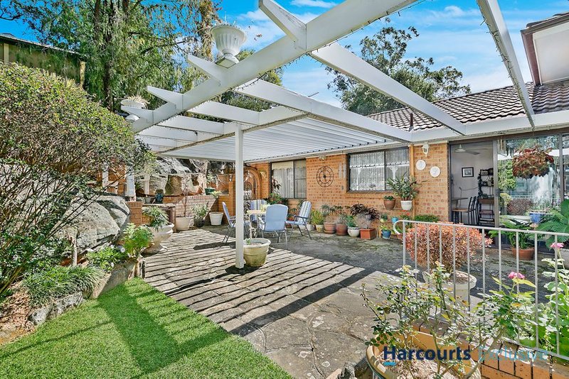 Photo - 16 Yale Close, North Rocks NSW 2151 - Image 7