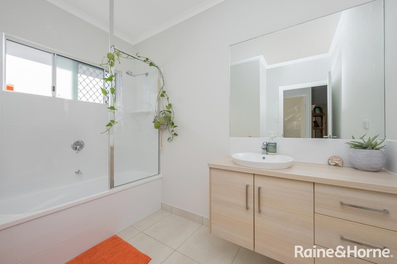 Photo - 16 Yanuca Street, Burdell QLD 4818 - Image 16