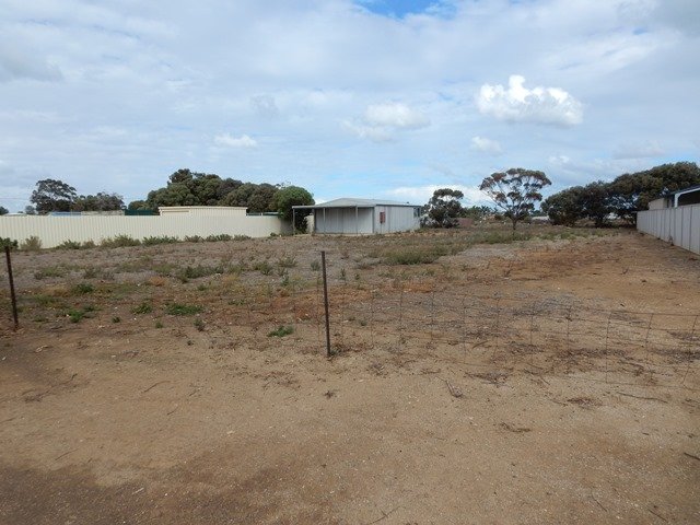 16 Yararoo Drive, Clinton SA 5570