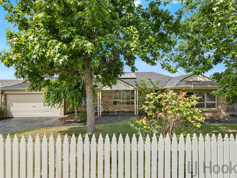 16 Yarran Grove, Bayswater VIC 3153