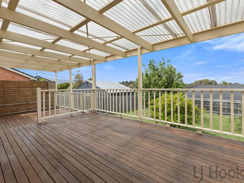 Photo - 16 Yarran Grove, Bayswater VIC 3153 - Image 11