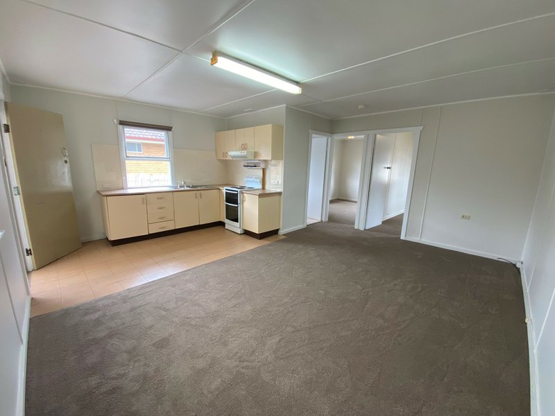 Photo - 1/6 Yeddenba Avenue, Blue Bay NSW 2261 - Image