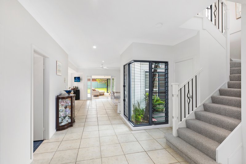 Photo - 16 Yeddenba Avenue, Blue Bay NSW 2261 - Image 6
