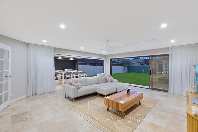 Photo - 16 Yeddenba Avenue, Blue Bay NSW 2261 - Image 8
