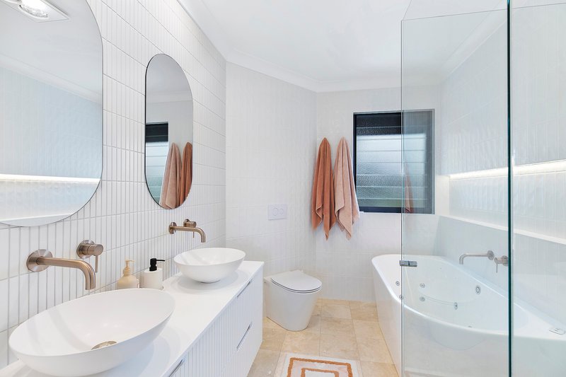 Photo - 16 Yeddenba Avenue, Blue Bay NSW 2261 - Image 19
