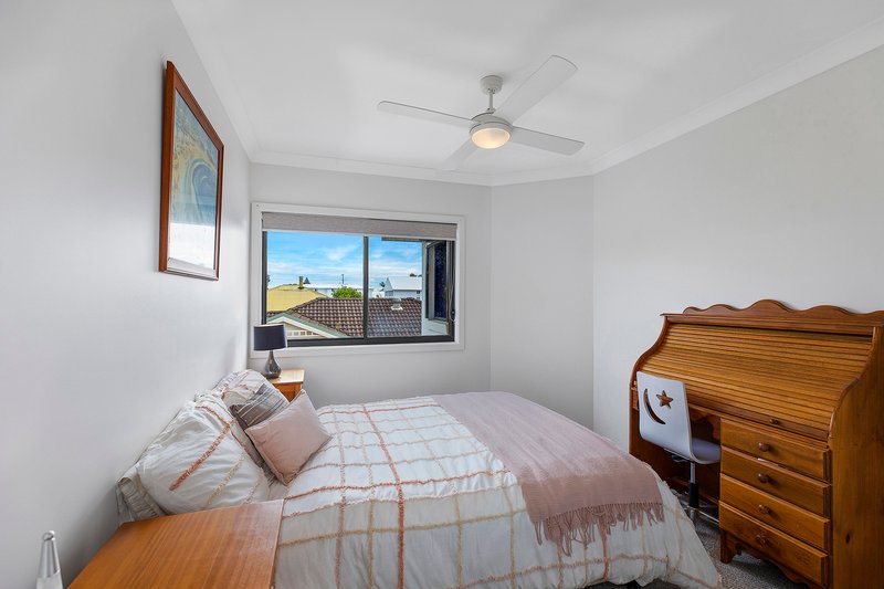 Photo - 16 Yeddenba Avenue, Blue Bay NSW 2261 - Image 21