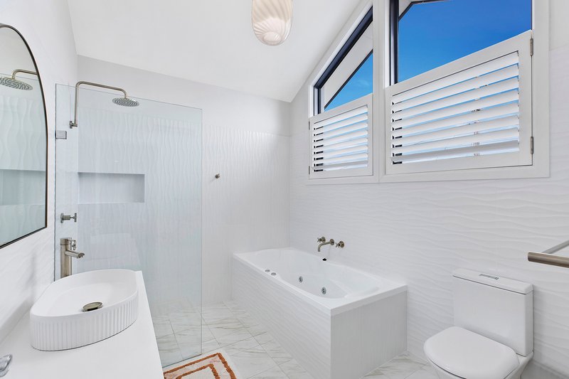 Photo - 16 Yeddenba Avenue, Blue Bay NSW 2261 - Image 22