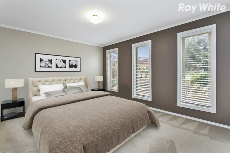 Photo - 16 Yellow Gum Drive, Pakenham VIC 3810 - Image 9