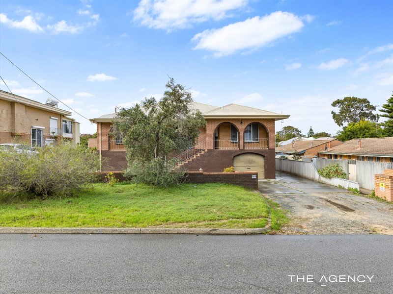 Photo - 16 Young Place, Hamilton Hill WA 6163 - Image 4