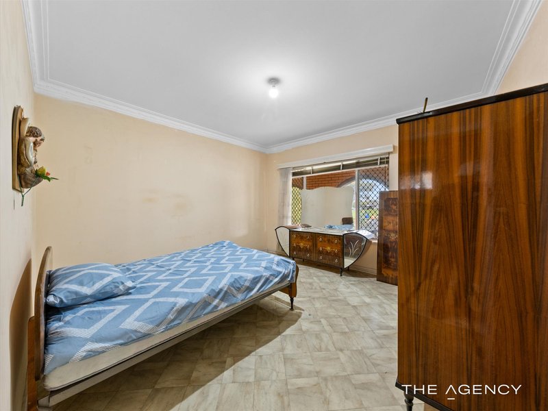 Photo - 16 Young Place, Hamilton Hill WA 6163 - Image 18