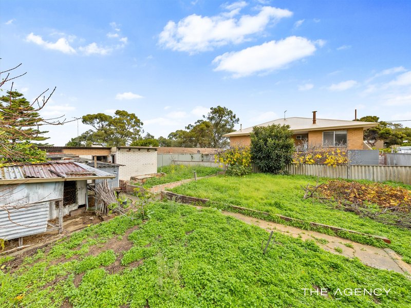 Photo - 16 Young Place, Hamilton Hill WA 6163 - Image 33