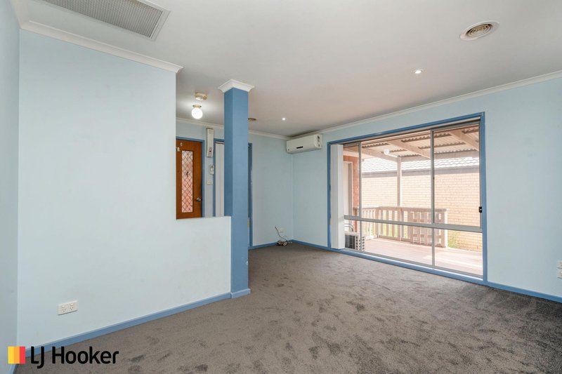 Photo - 16 Yumba Avenue, Ngunnawal ACT 2913 - Image 2