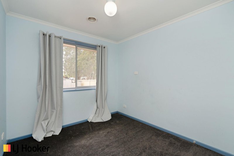 Photo - 16 Yumba Avenue, Ngunnawal ACT 2913 - Image 9