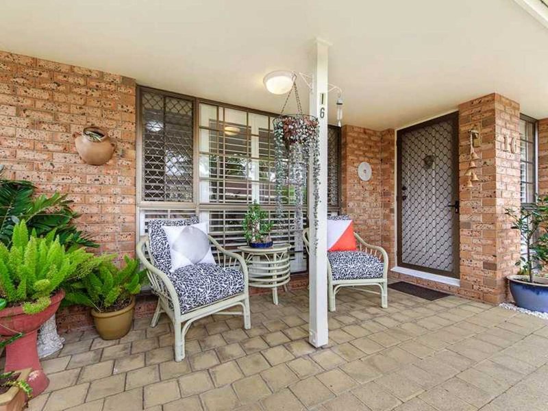 Photo - 160 Bardon Avenue, Miami QLD 4220 - Image 10