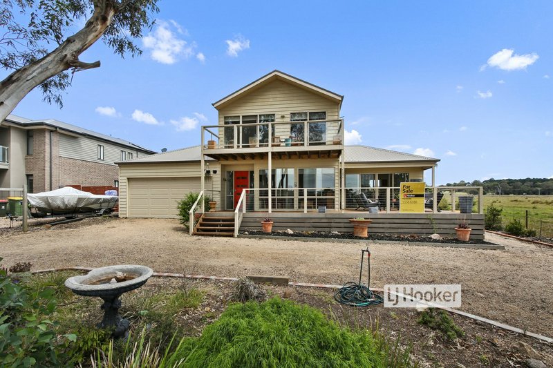 160 Bay Road, Eagle Point VIC 3878