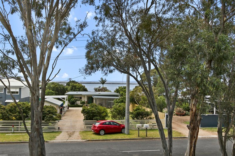 Photo - 160 Bay Road, Eagle Point VIC 3878 - Image 14