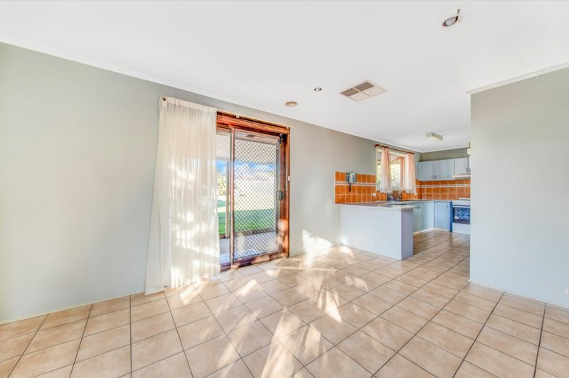 Photo - 160 Beasley Street, Torrens ACT 2607 - Image 4