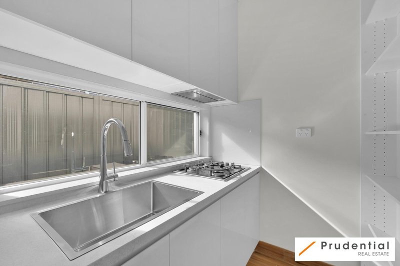 Photo - 160 Copperfield Drive, Rosemeadow NSW 2560 - Image 5