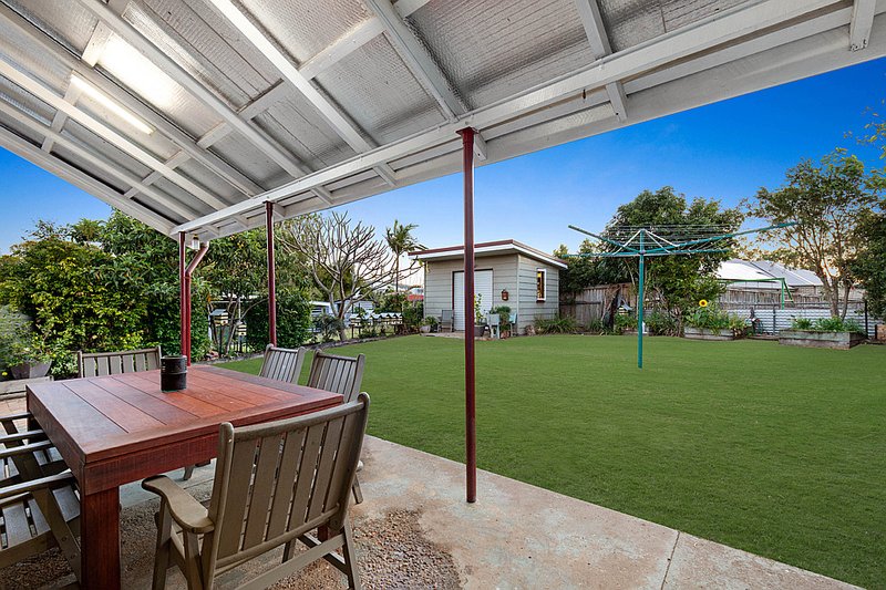 Photo - 160 Dawson Parade, Keperra QLD 4054 - Image 3