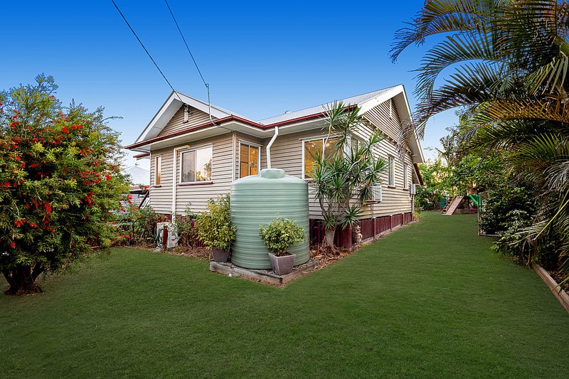 Photo - 160 Dawson Parade, Keperra QLD 4054 - Image 11