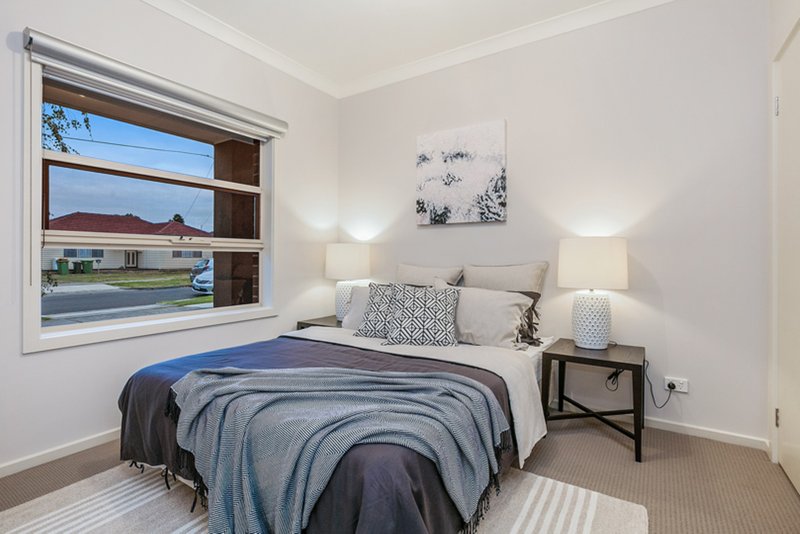 Photo - 1/60 Dundee Street, Reservoir VIC 3073 - Image 4